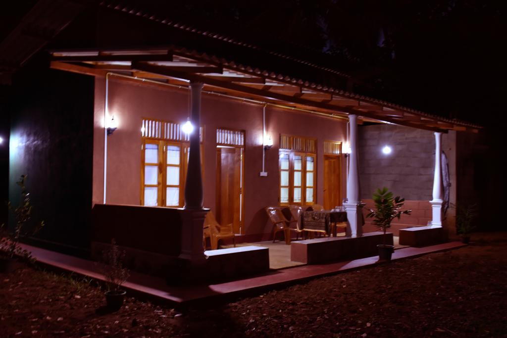 Leesa Villa Safari Resort Udawalawe Eksteriør billede
