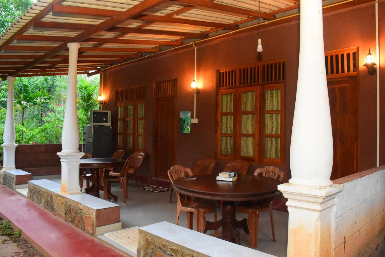 Leesa Villa Safari Resort Udawalawe Eksteriør billede