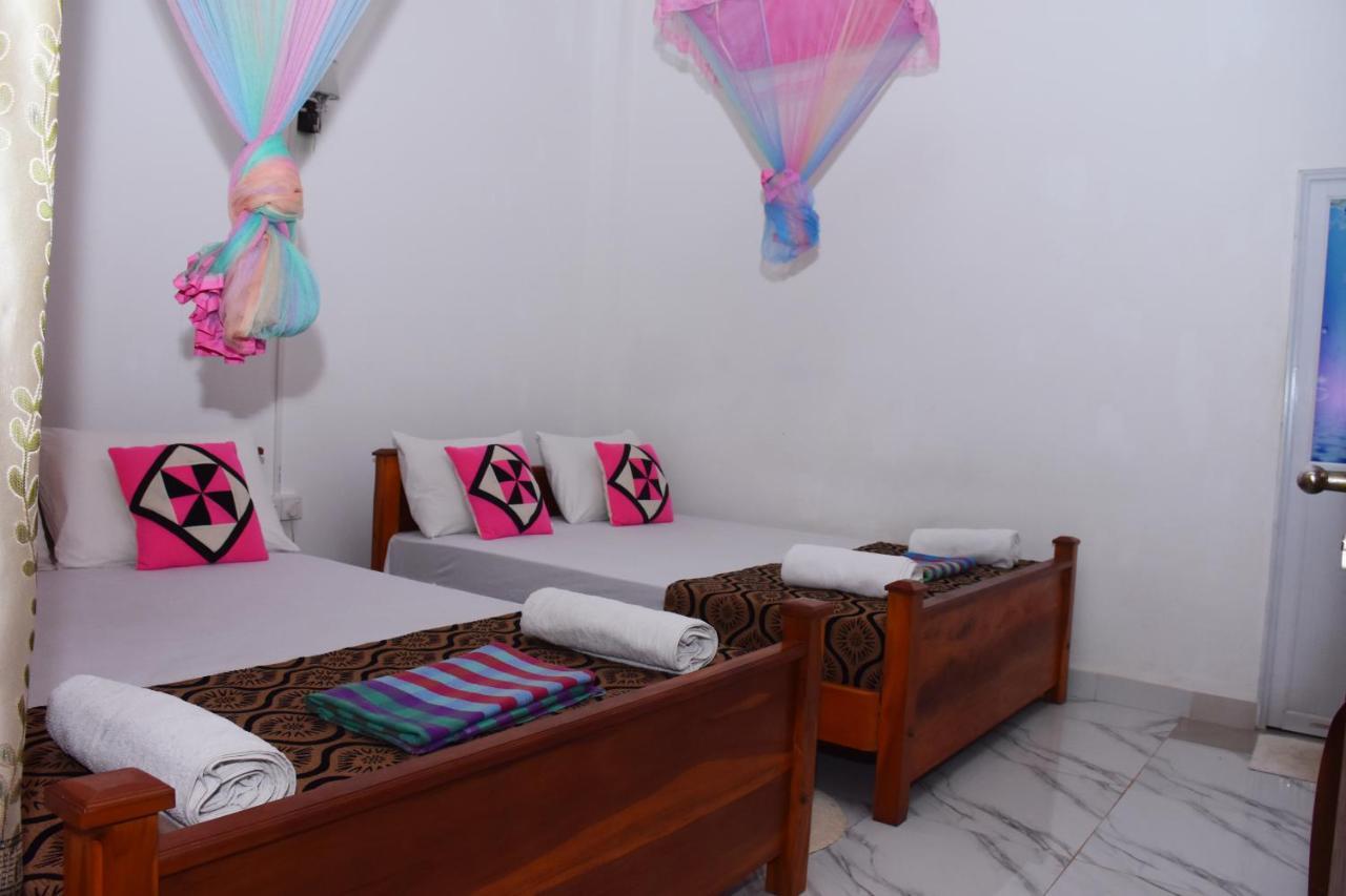 Leesa Villa Safari Resort Udawalawe Eksteriør billede
